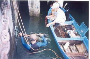 Khoan lõi bê tông dưới nước